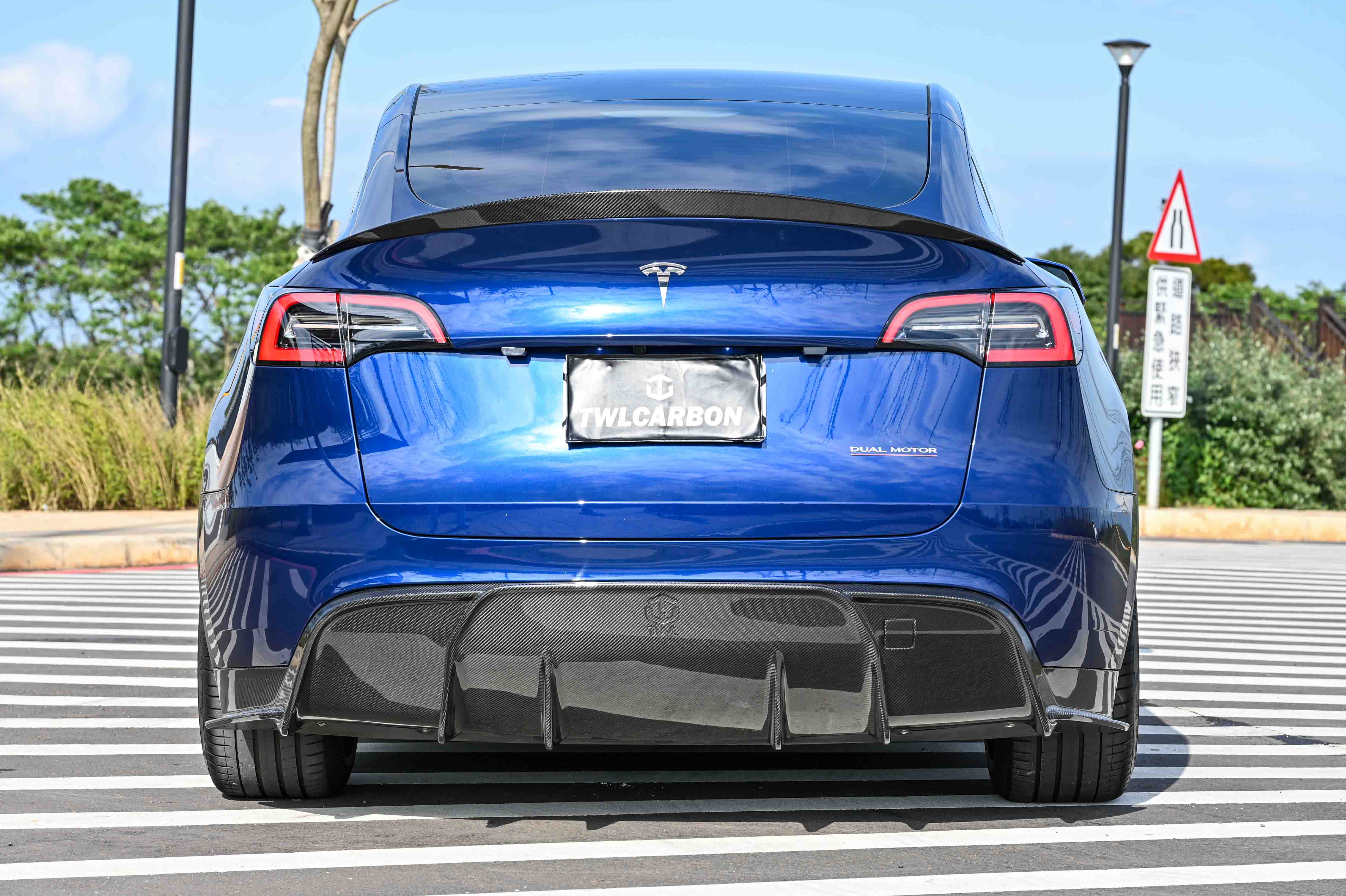 TWL TESLA Model Y 前保定風翼